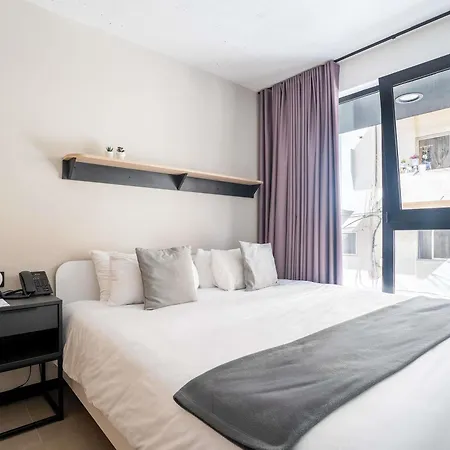 Adagio Malta 公寓式酒店 4*