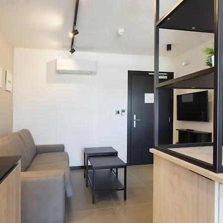 Adagio Malta 4*