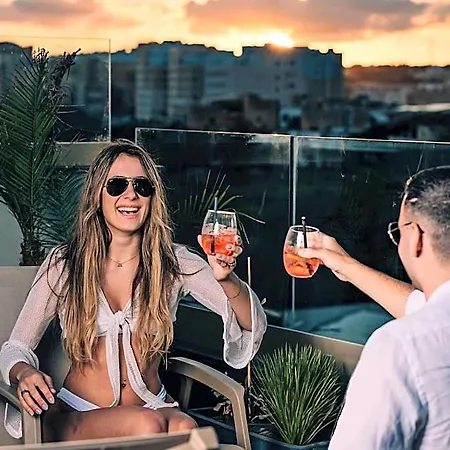 Adagio Malta 4*
