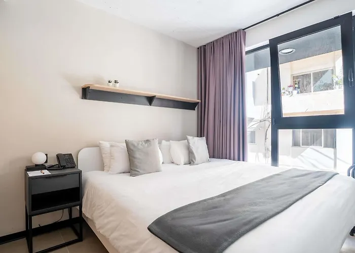 Adagio Malta Апарт-отель 4*